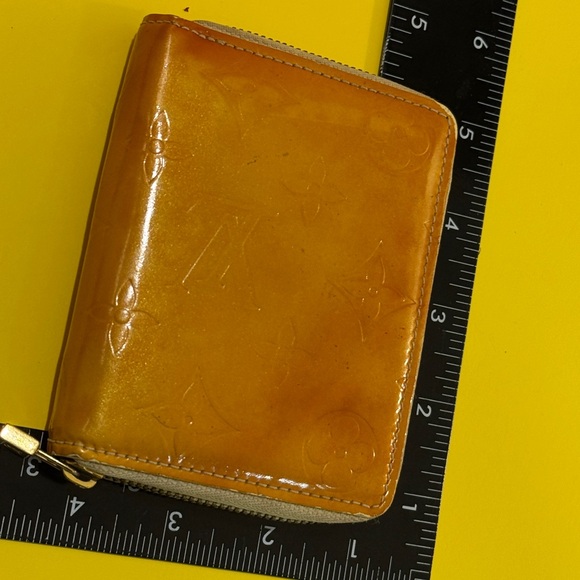 Louis Vuitton Printed monogram tine wallet - Picture 3 of 12